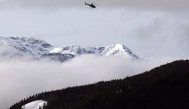 Heli-skier dies in avalanche near Revelstoke, B.C.