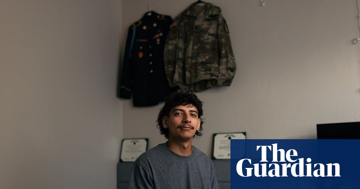Army veteran sues federal government after ICE detains him for three days | California