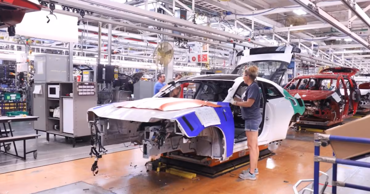 As Canada builds fewer vehicles, Windsor-Essex sits at a crossroads in auto sector shift - CTV News