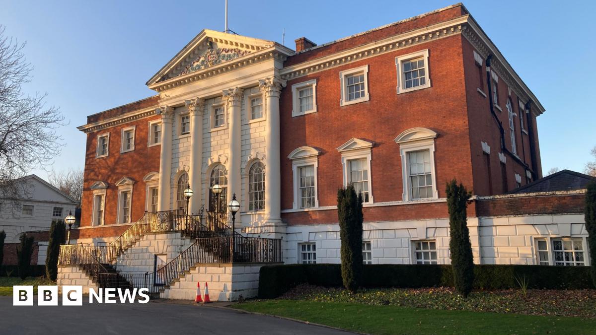Warrington Town Hall