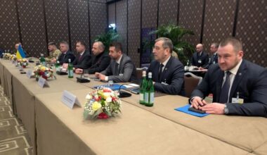 Live updates on the Trump administration: Iran negotiations, US-Russia-Ukraine trilateral talks and DHS funding negotiations