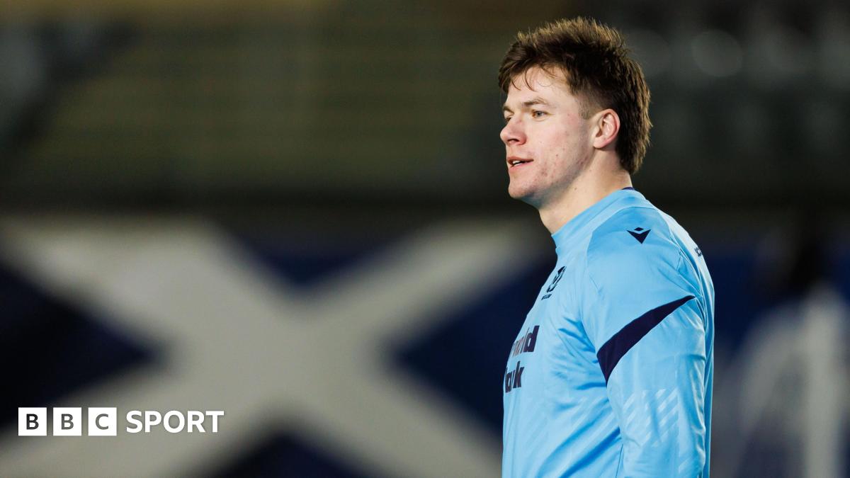 Huw Jones in Scotland training
