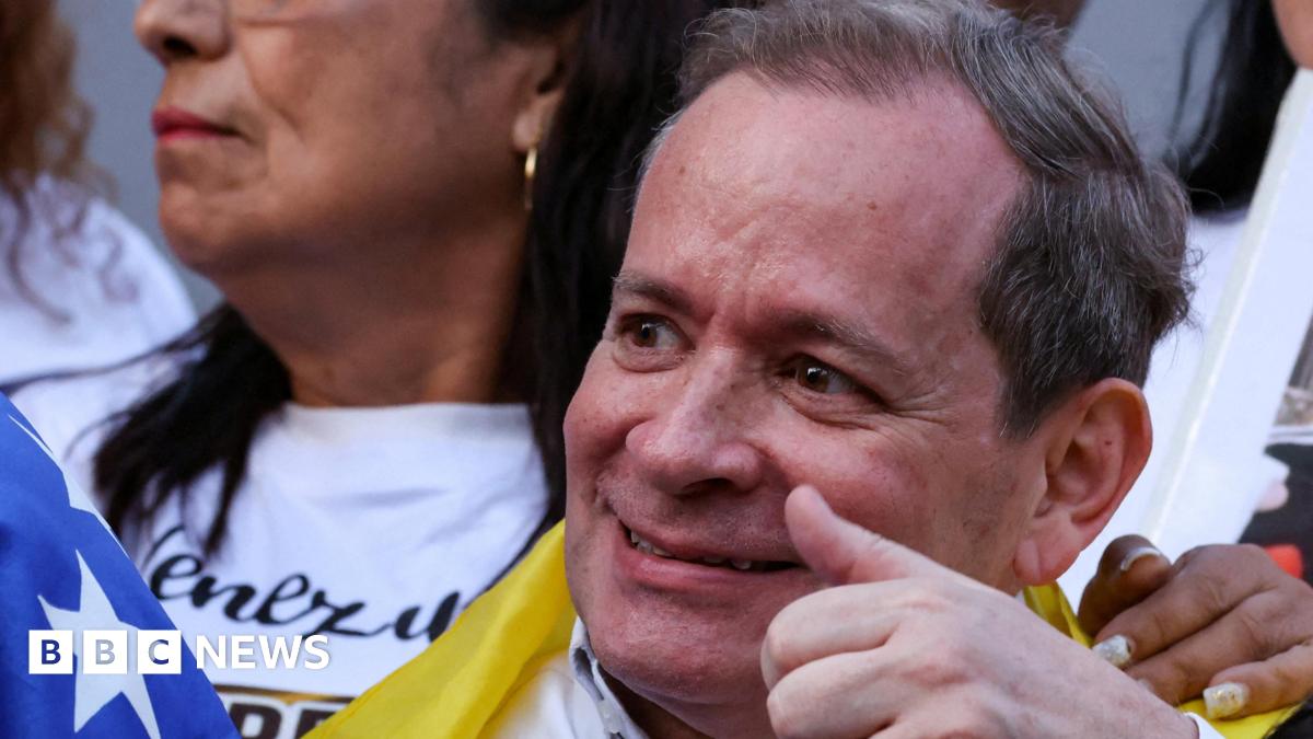 Venezuelan opposition politician Juan Pablo Guanipa gives a thumbs up after being released from the Bolivarian National Police (PNB) Mariperez detention center, February 8, 2026