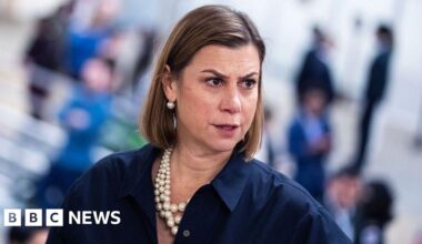 US government drops case against Democrats in 'illegal orders' video - BBC