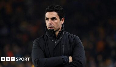 Arsenal manager Mikel Arteta with arms crossed on the touchline