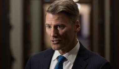 Ottawa wants to get banks, pension funds involved in affordable housing: minister