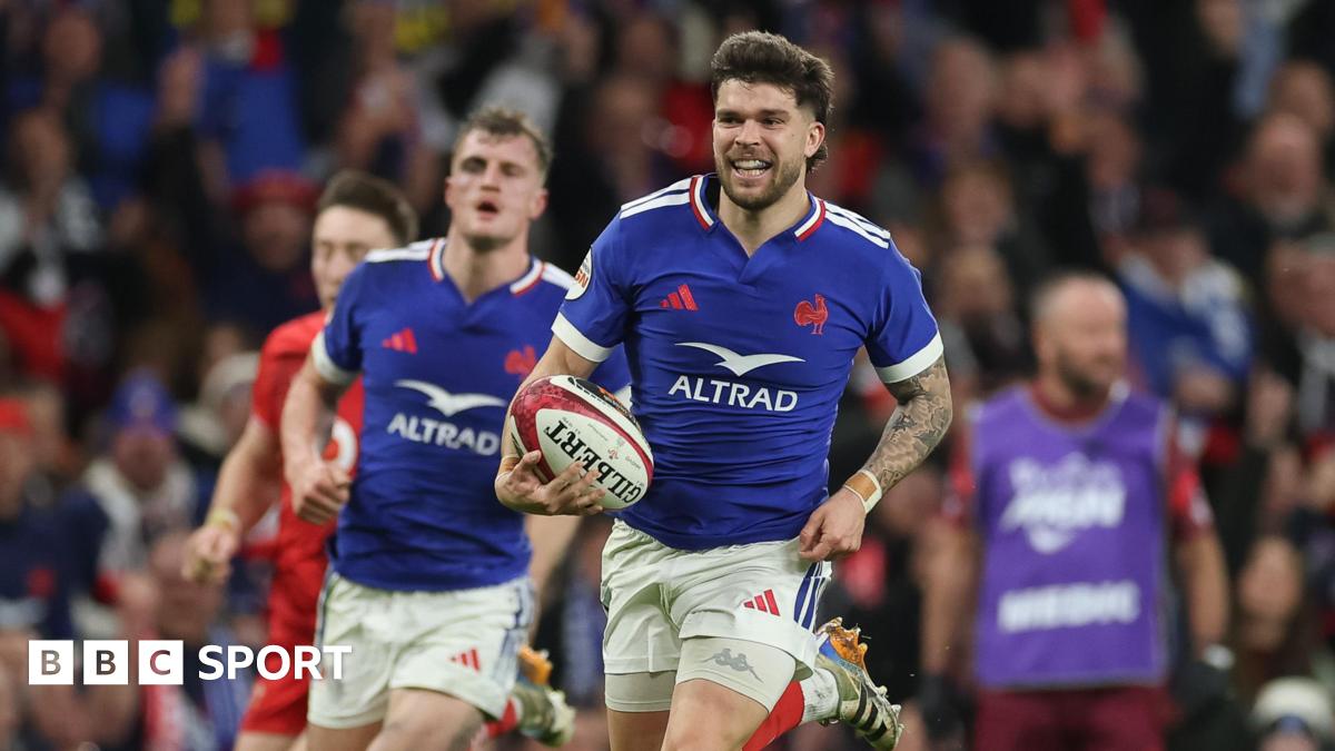 Matthieu Jalibert runs away to score France's fourth try against Wales in Cardiff