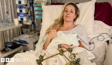 Lindsey Vonn in a hospital bed
