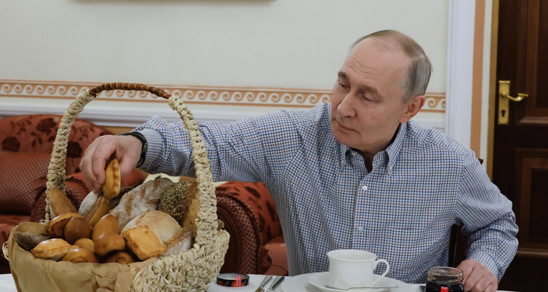 How Putin stays strong in Russia, four years into war in Ukraine | Russia-Ukraine war News