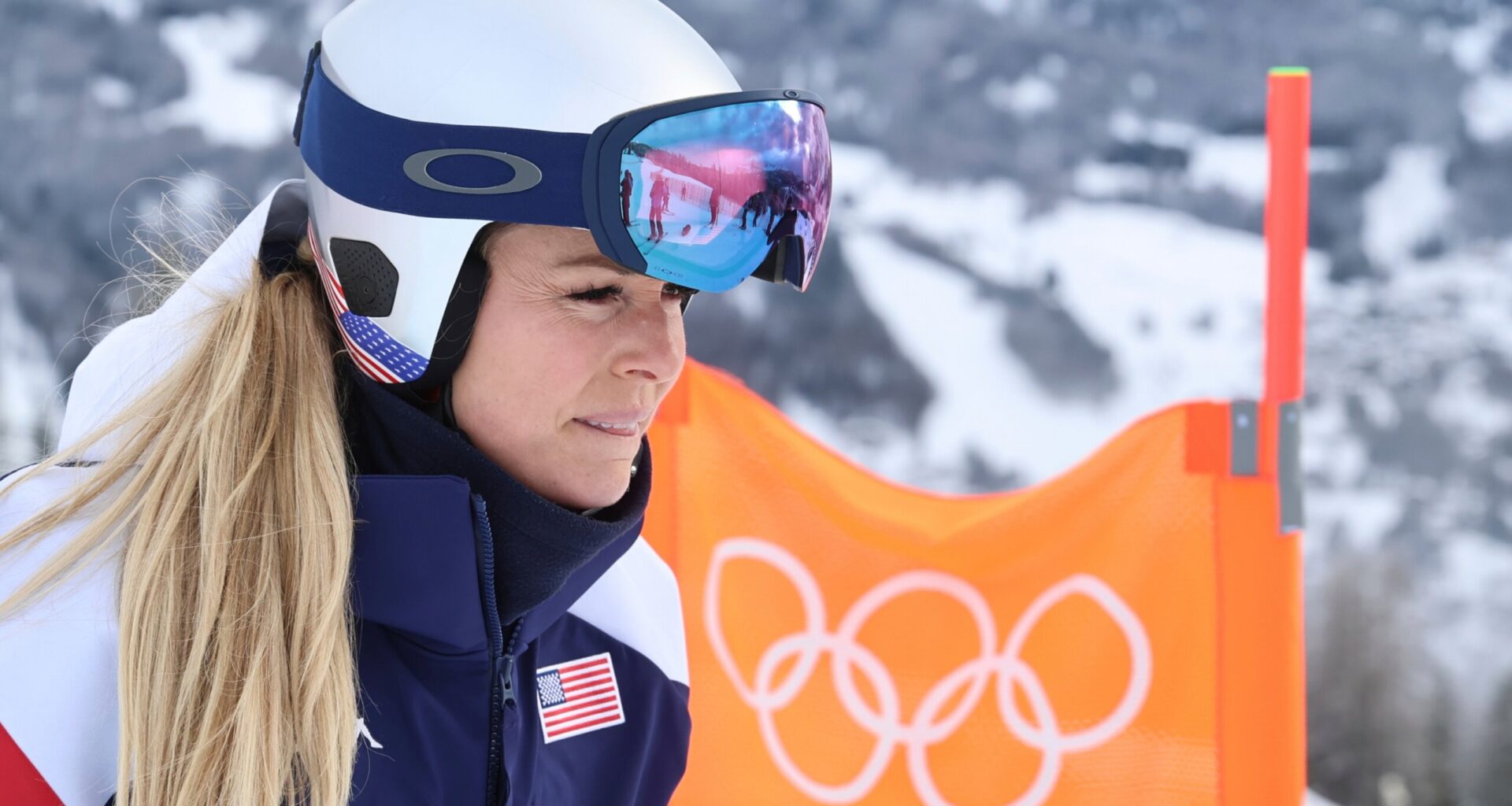 Lindsey Vonn breaks leg in downhill crash at Winter Olympics, in stable condition after surgery