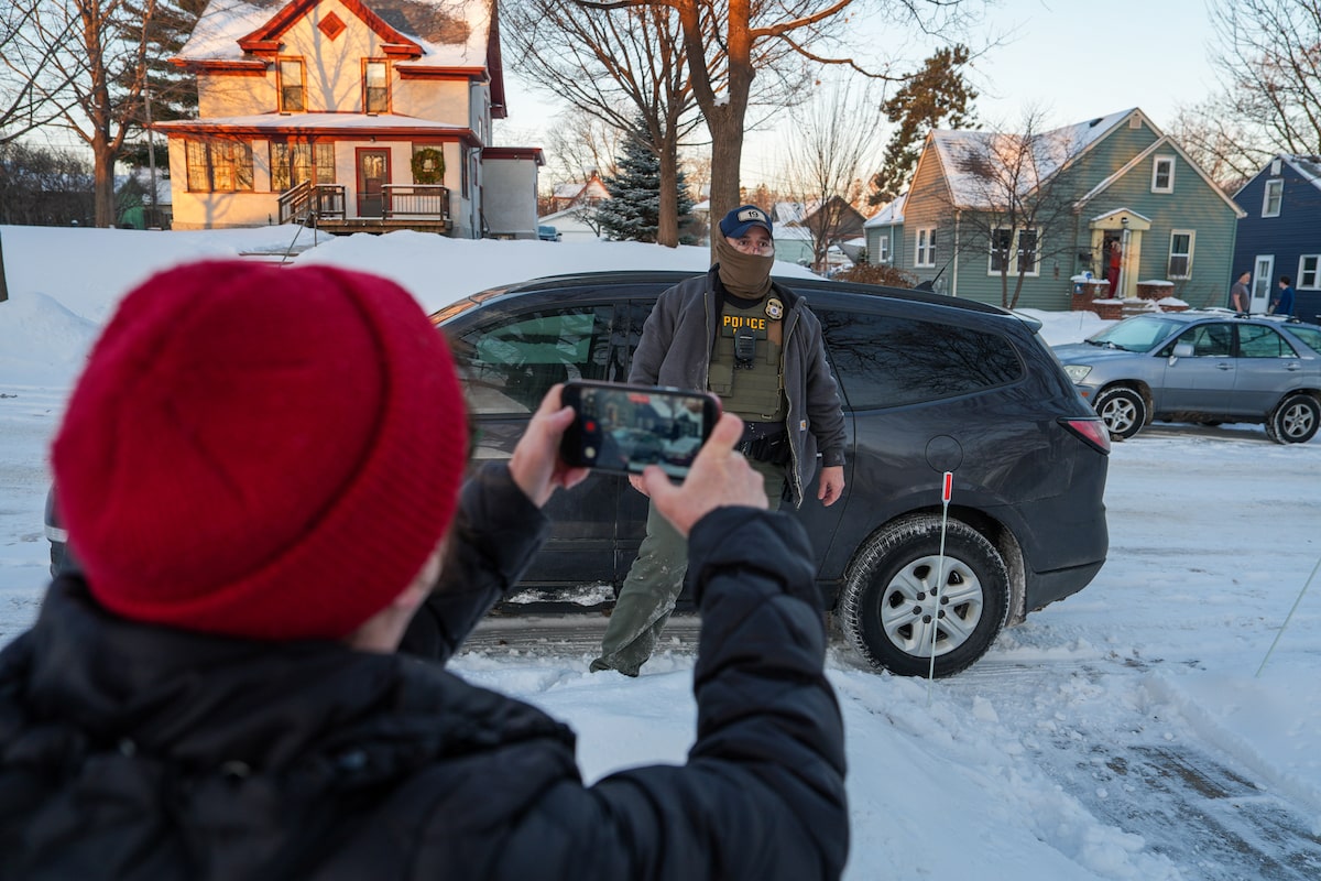Trump administration to withdraw 700 immigration agents from Minnesota