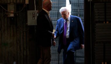 Trump Leaks Disastrous Economic Figure in Typo-Filled Post