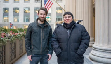 Facebook Removed Chicago's Most Popular ICE Sighting Page. Now, Its Founder Is Suing