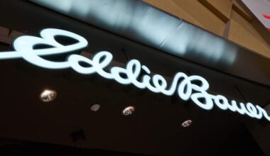 Clothing retailer Eddie Bauer will begin liquidation sales - National