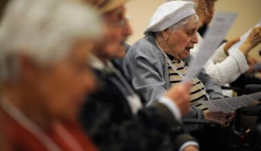 Ontario unveils 17 long-term care homes to get specialized dementia care funding