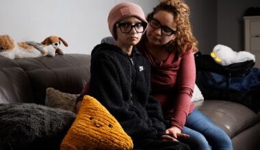 Daughter whose dad fought detainment as she battled cancer dies