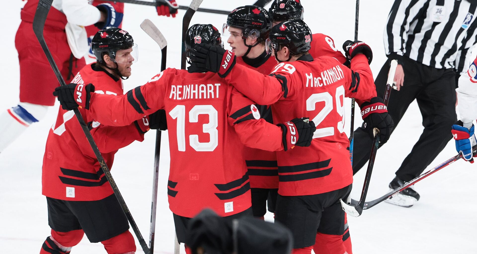 Nathan MacKinnon's late goal sends Canada to men's hockey gold medal game