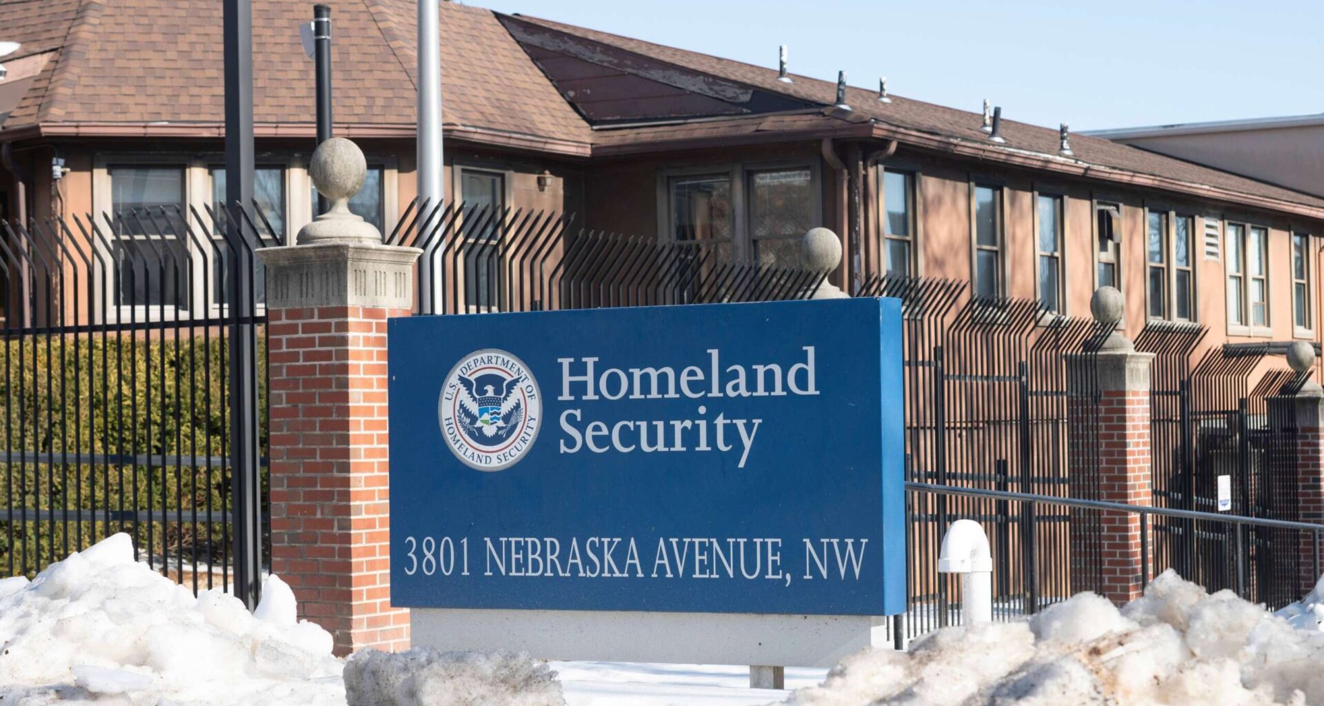 How a DHS shutdown affects different components and employees