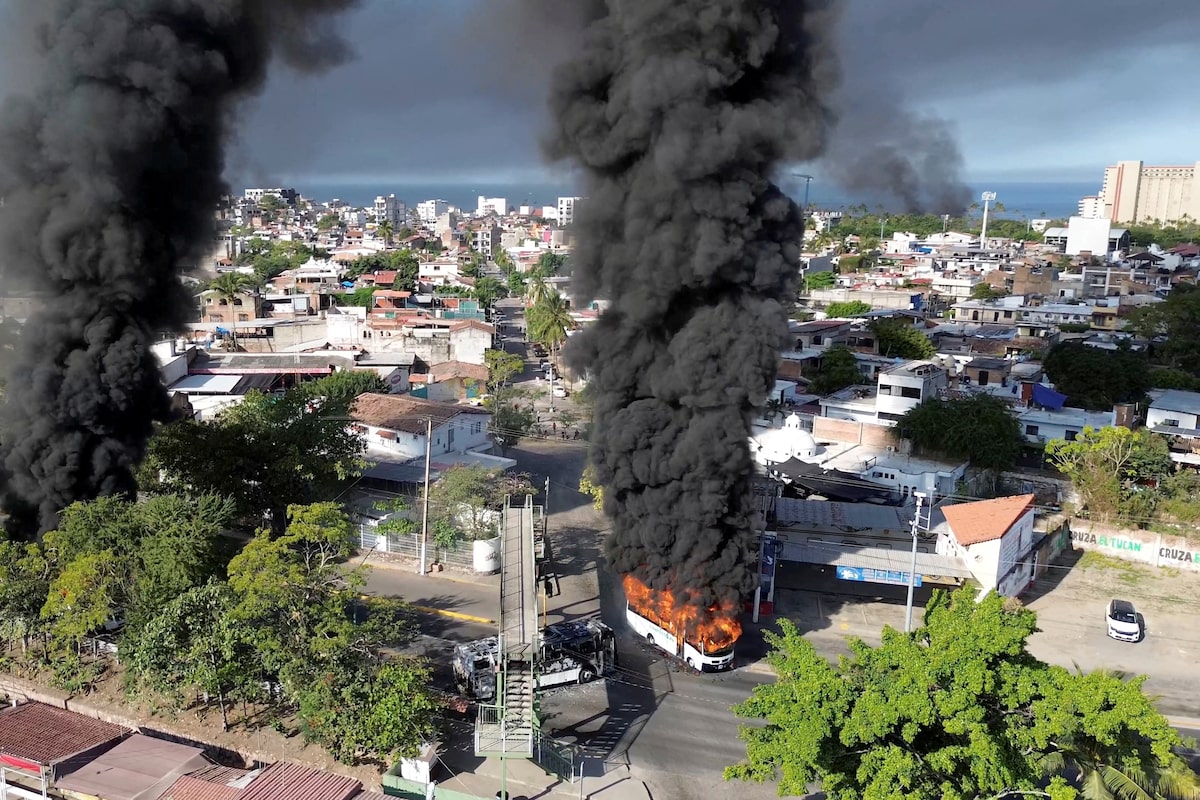 From Cuba to Puerto Vallarta, Canadian snowbirds face shrinking list of winter havens