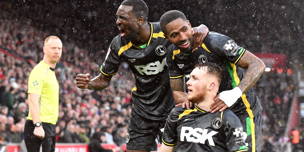 Charlton secure excellent point at St Mary's