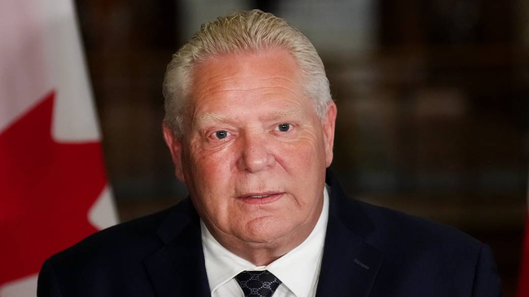 Click to play video: '‘Why did he fast track it?’: Doug Ford reacts after Trump threatens to stop new trade bridge opening'