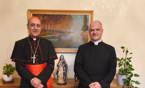 Vatican extends olive branch to breakaway SSPX society - Crux