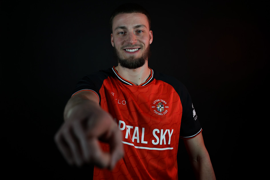 Deadline day deal for Davy van den Berg