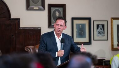 Peter Thiel ties put major German military drone deal on shaky ground – POLITICO