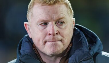 Neil Lennon defends Kasper Schmeichel after fan boos saying 'it's not the Celtic way'