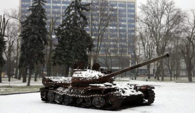 The Russian economy is now eating itself to death as Putin's war on Ukraine destroys future capacity