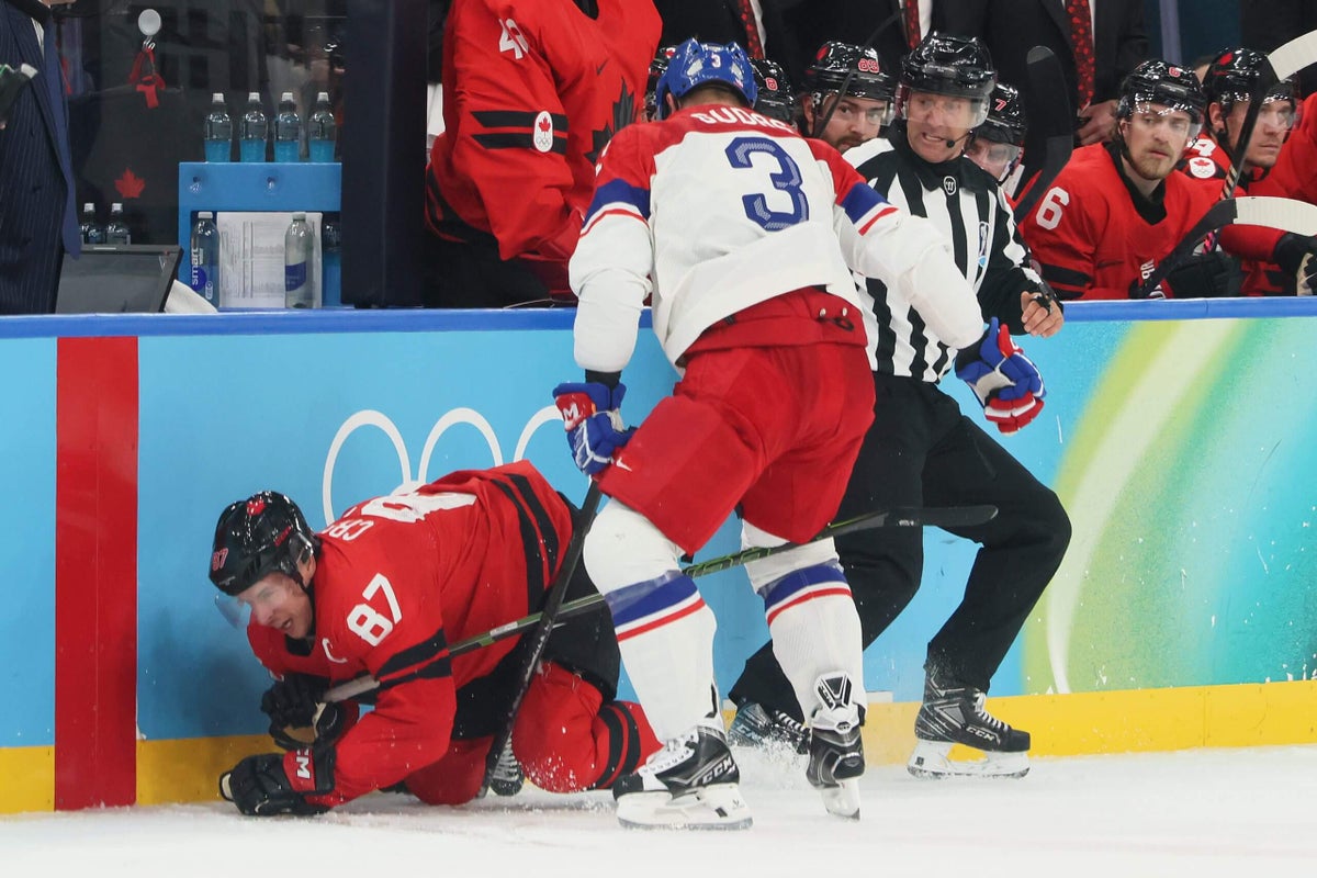 Sidney Crosby injured in Canada’s Olympic hockey quarterfinal game: What we know