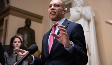 Top Democrats, voting rights experts slam Trump's draft illegal order to seize control of voting