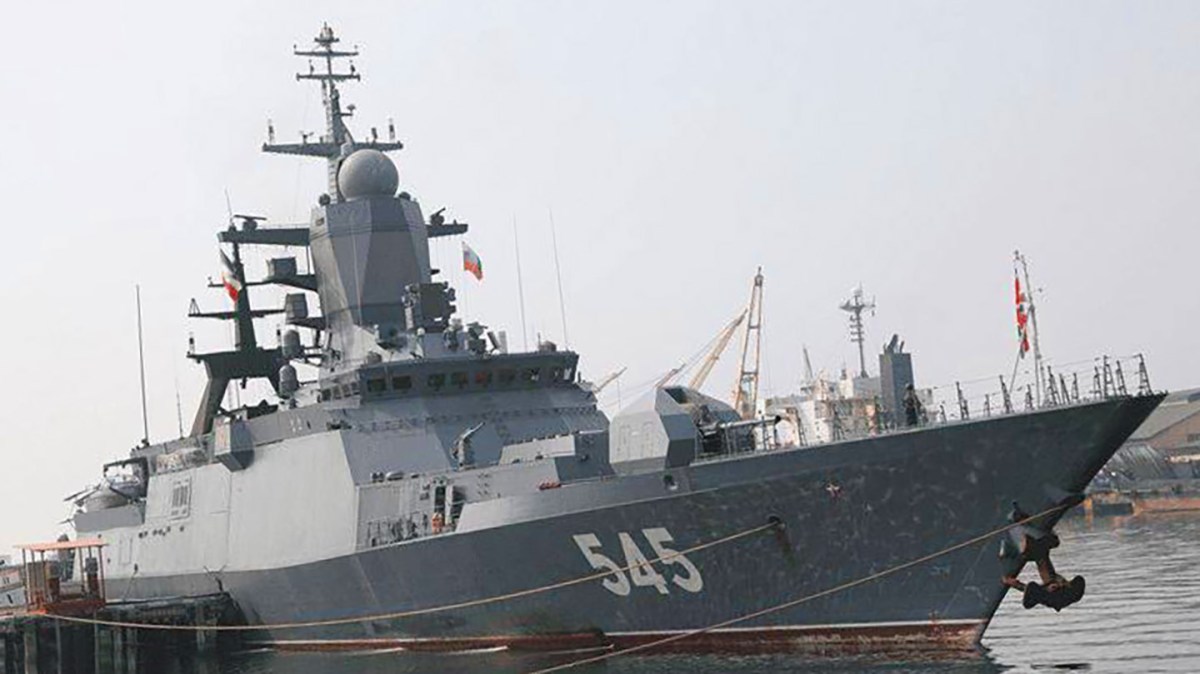 What Iran's Naval Exercise With China And Russia In The Strait Of Hormuz Actually Means
