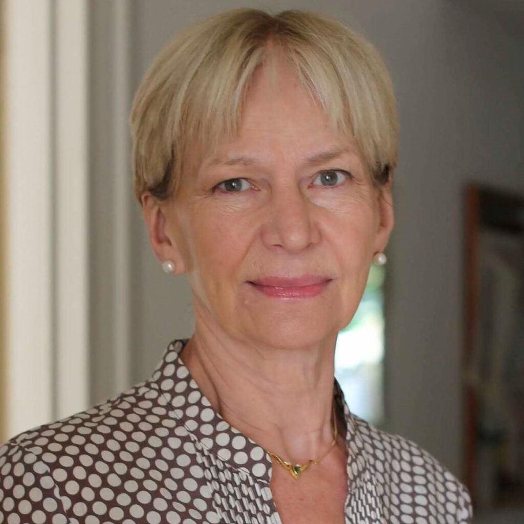 Isabel Hilton is a former BBC journalist and founder of Dialogue Earth. Credit: Dialogue Earth