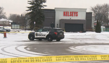 Man fatally shot in parking lot of Burlington mall