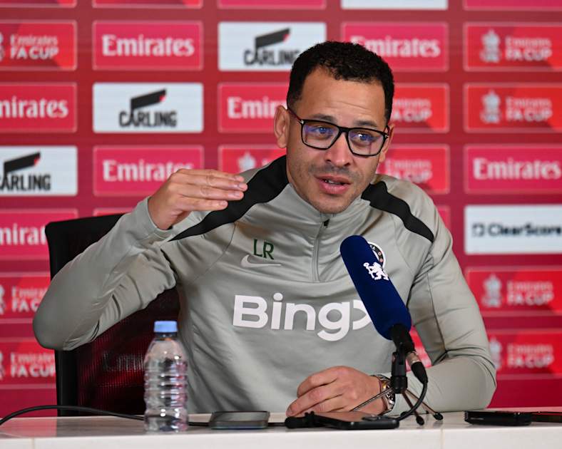 Liam Rosenior delivers latest Chelsea team news ahead of Hull City | News | Official Site