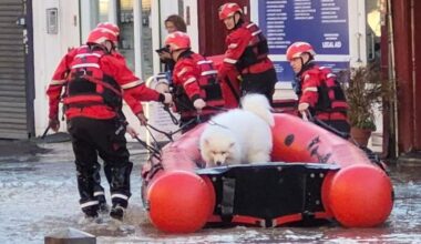 Dozens rescued as burst water main floods busy north London street - London Evening Standard