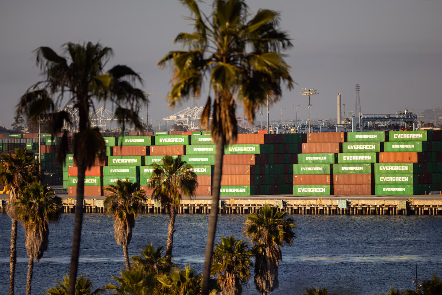 U.S. runs record trade deficit in goods, despite Trump’s tariffs policy - The Washington Post