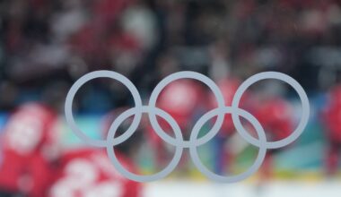 Canadian fans mourn gold medal hockey loss