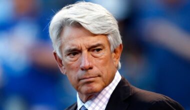 Buck Martinez to retire