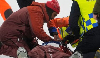 Canada snowboarder Mark McMorris crashes