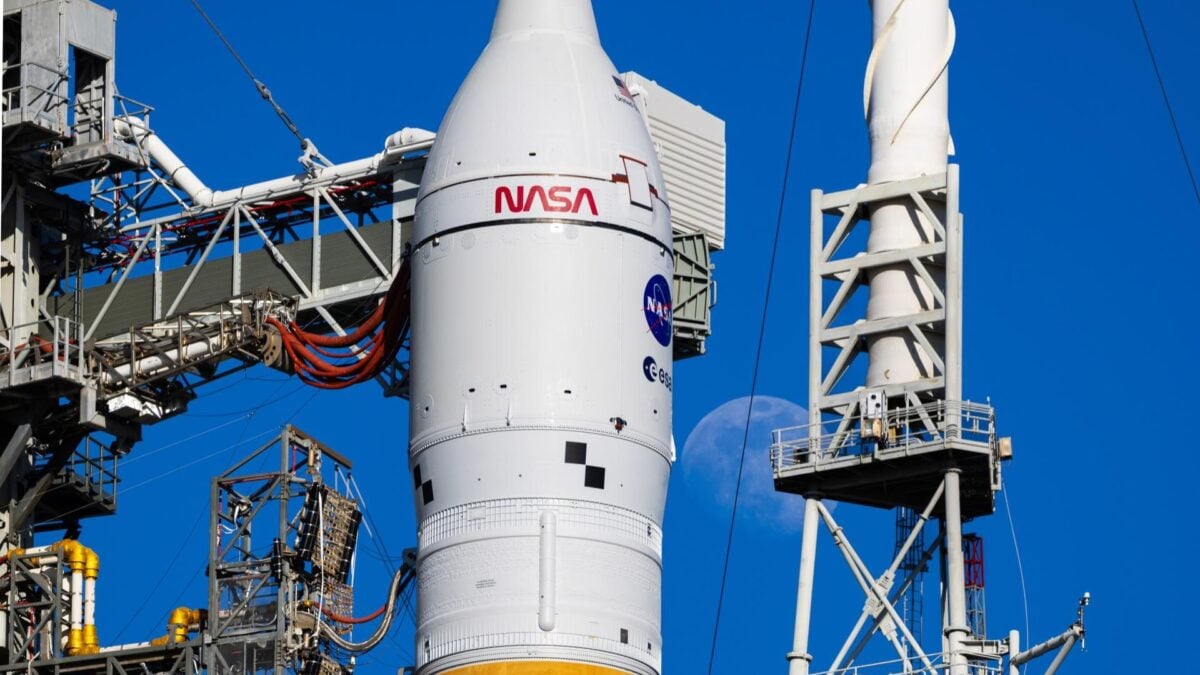 Well, Astronauts Won’t Be Going Back to the Moon This Month