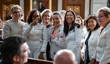 Why are Democratic women wearing white to the State of the Union?