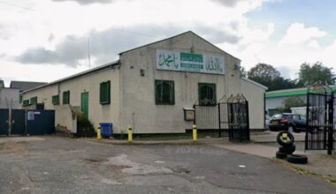 Teen, 18, stabbed to death outside mosque in ‘deeply distressing’ attack - London Evening Standard