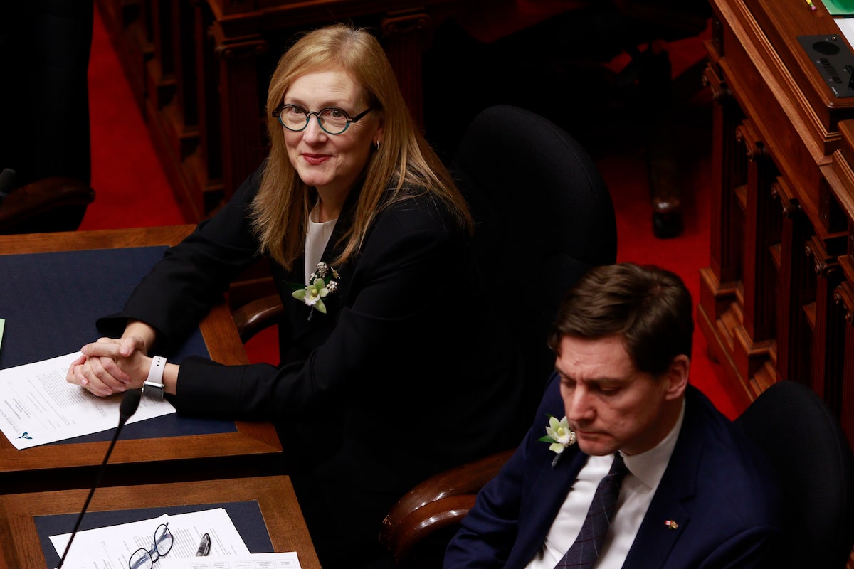 B.C. government promises tough budget to tackle ‘unsustainable’ deficits