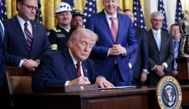 Trump directs Pentagon to purchase coal-fired electricity