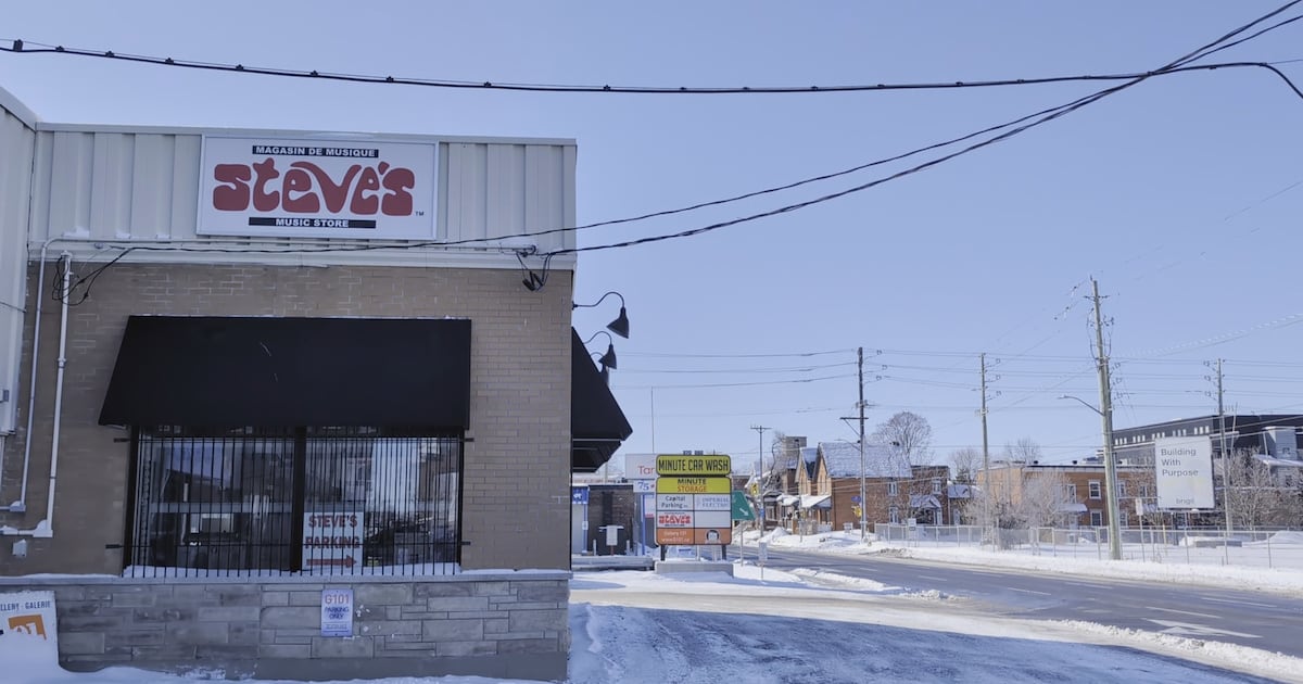 Steve’s Music Store on Catherine Street closing, liquidating items - CTV News