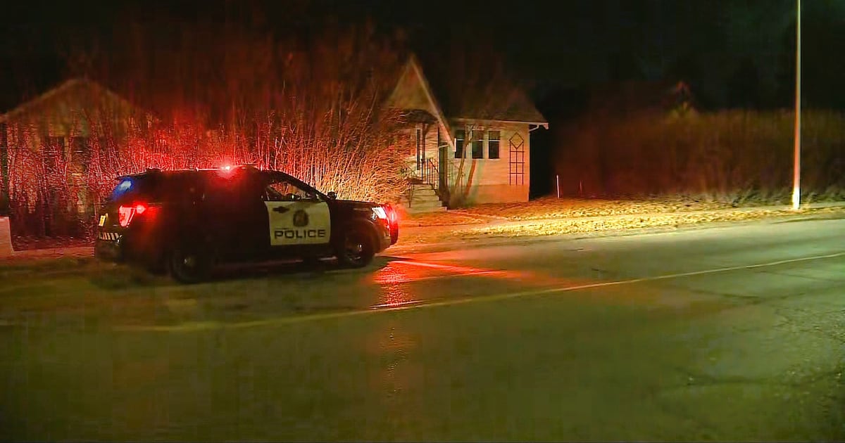 Man suffers multiple stab wounds in South Calgary scuffle - CTV News