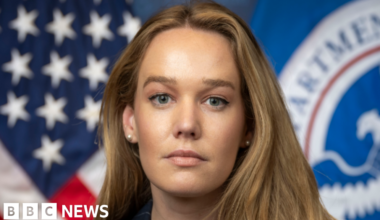 US Homeland Security spokeswoman Tricia McLaughlin to leave post - BBC