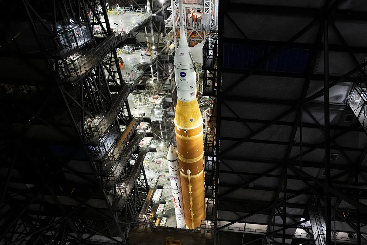 NASA’s Artemis II Space Launch System (SLS) rocket and Orion spacecraft inside the Vehicle Assembly Building following the opening of the doors before rolling out to Launch Pad 39B, Saturday 17 January 2026 at NASA’s Kennedy Space Center in Florida. Credit: NASA/Joel Kowsky